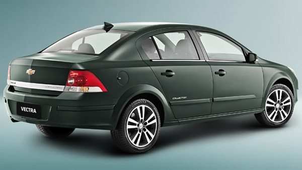 Vectra preto.