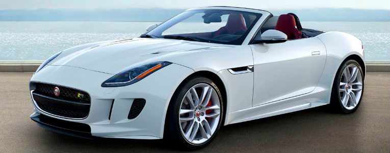 Jaguar F-Type Jaguar F-Type na cor branca.