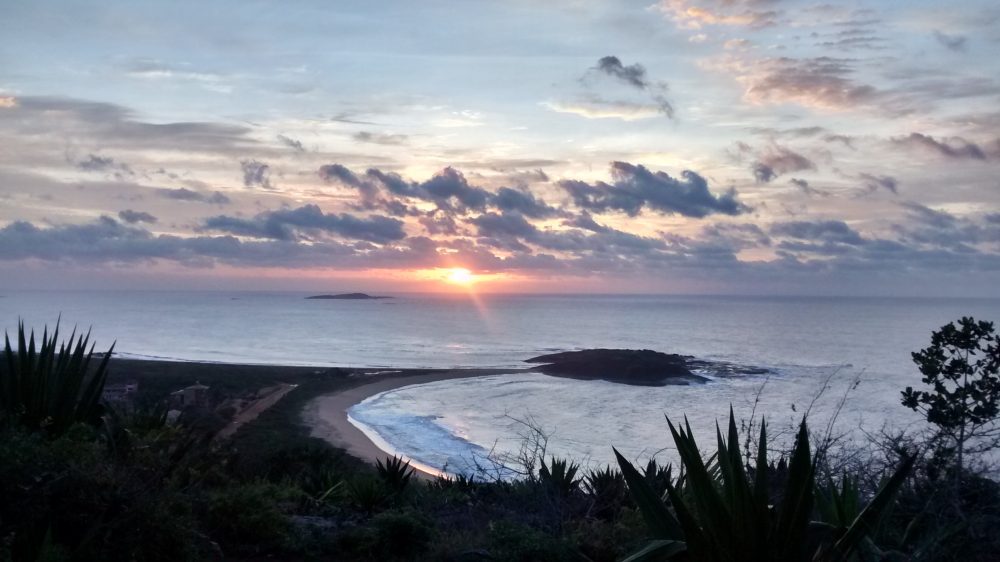 Praia do Setiba em Guarapari, Espírito Santo.